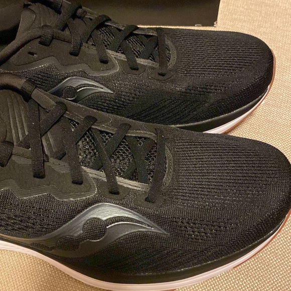 New - Saucony running shoes - Picture 7 of 8